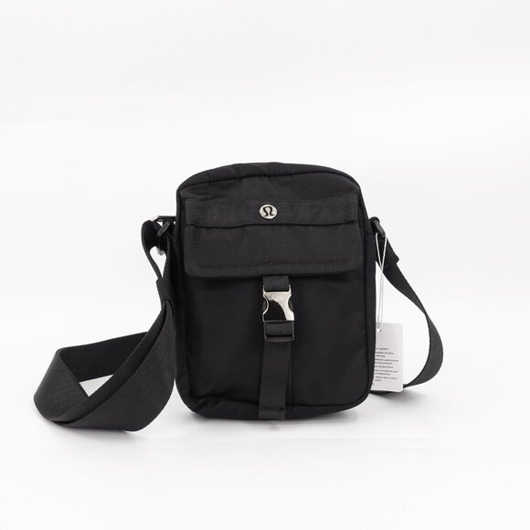 Lululemon Wunderlust Crossbody Bag 2L Black OS - Picture 3 of 16